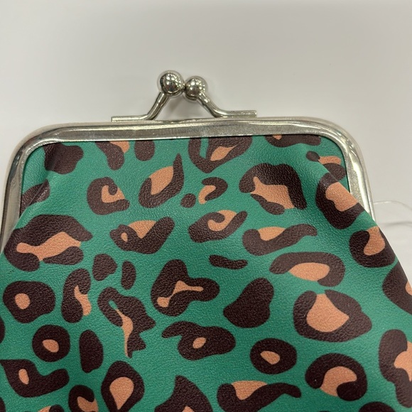 Coin Purse 👛 - Picture 3 of 3